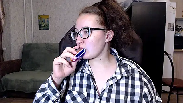 Snapshot of AnKey_Rayah chatting on 09.13.25 AnKey Rayah online show from 09.13.25