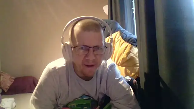 David250692 online show from 11.28.25