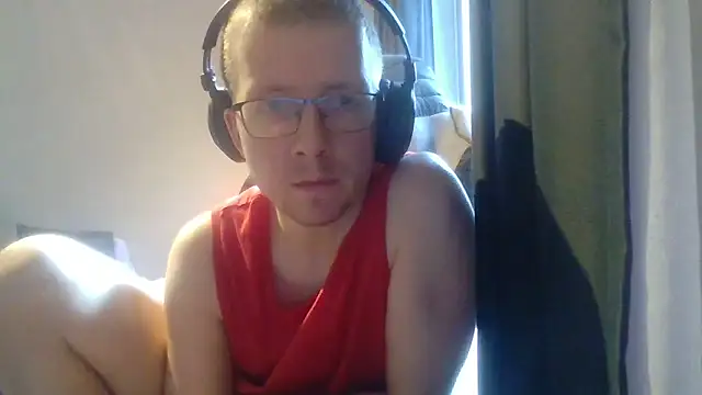 Snapshot of David250692 chatting on 06.11.26 David250692 online show from 06.11.26