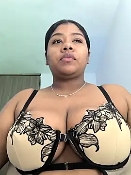 Snapshot of paola091 chatting on 11.18.25 paola091 online show from 11.18.25