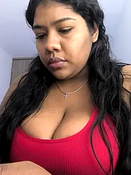 Snapshot of paola091 chatting on 11.19.25 paola091 online show from 11.19.25