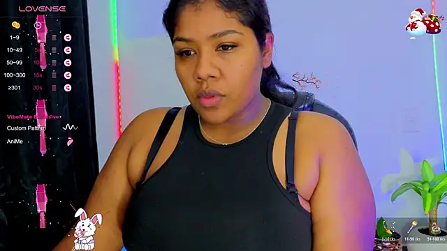 Snapshot of paola091 chatting on 11.28.25 paola091 online show from 11.28.25