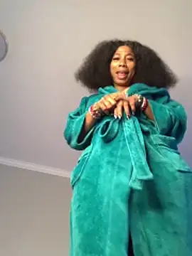 CurvyDesire1 online show from 04.16.26