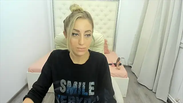 erykajoy online show from 10.23.25