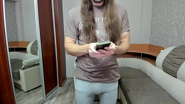 Marrymepls online show from 10.31.25