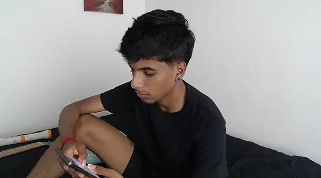 Snapshot of stevenosori chatting on 01.18.25 stevenosori online show from 01.18.25