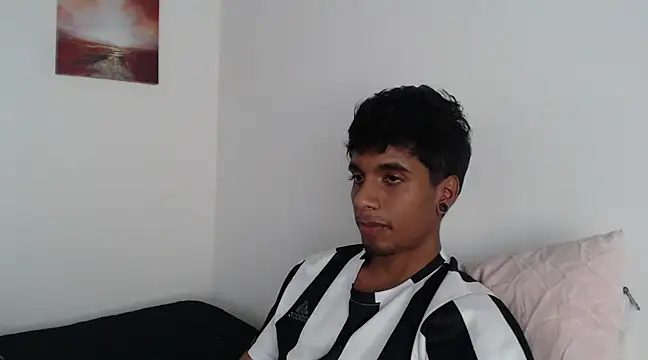 Snapshot of stevenosori chatting on 01.31.25 stevenosori online show from 01.31.25