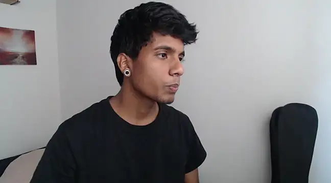 Snapshot of stevenosori chatting on 02.14.25 stevenosori online show from 02.14.25