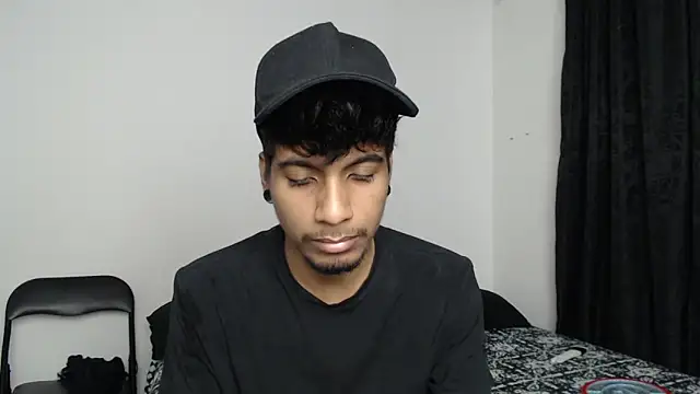 Snapshot of stevenosori chatting on 11.05.25 stevenosori online show from 11.05.25