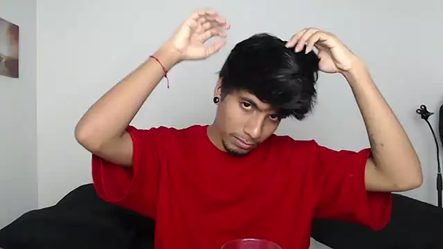 Snapshot of stevenosori chatting on 12.03.25 stevenosori online show from 12.03.25