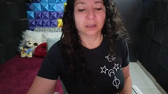 katifoxx online show from 11.23.25