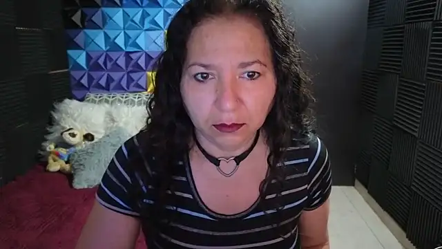 katifoxx online show from 11.24.25