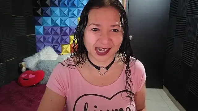 katifoxx online show from 12.19.25