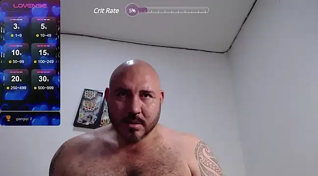 Snapshot of Osobrandon567 chatting on 03.12.25 Osobrandon567 online show from 03.12.25