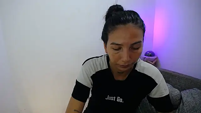 Snapshot of Allyson_Smith chatting on 01.08.25 Allyson Smith online show from 01.08.25