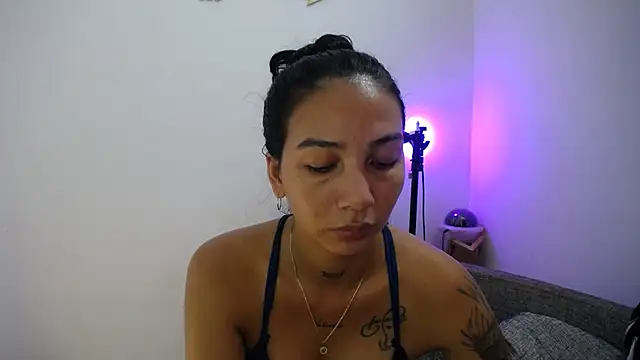 Snapshot of Allyson_Smith chatting on 01.15.25 Allyson Smith online show from 01.15.25