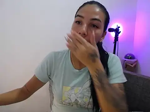 Snapshot of Allyson_Smith chatting on 01.23.25 Allyson Smith online show from 01.23.25