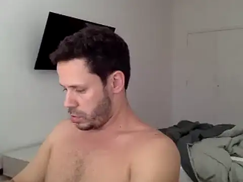 Snapshot of FelipeRiver chatting on 12.20.24 FelipeRiver online show from 12.20.24