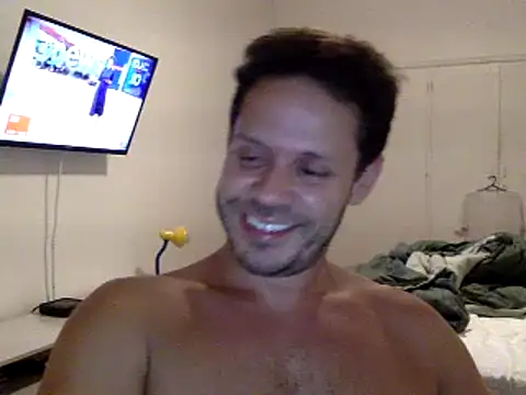 Snapshot of FelipeRiver chatting on 02.06.25 FelipeRiver online show from 02.06.25