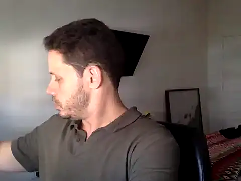 Snapshot of FelipeRiver chatting on 10.14.25 FelipeRiver online show from 10.14.25