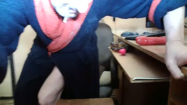 Snapshot of dundyFocus chatting on 10.15.25 dundyFocus online show from 10.15.25