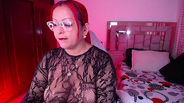 Snapshot of salomecastro_ chatting on 05.12.26 salomecastro online show from 05.12.26