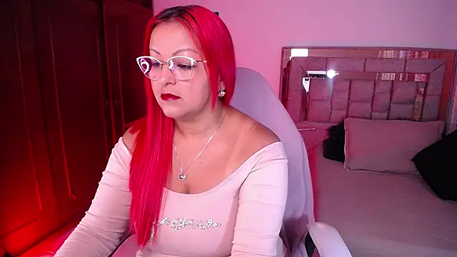 Snapshot of salomecastro_ chatting on 05.18.26 salomecastro online show from 05.18.26