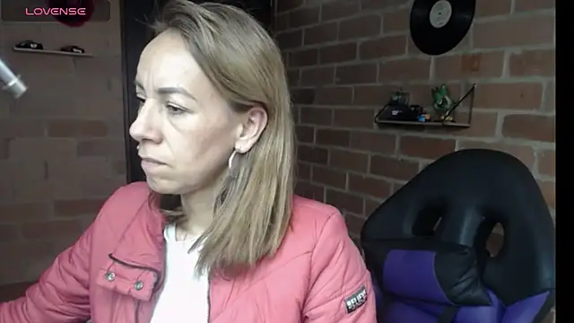 cristin doll  online show from 04.13.26