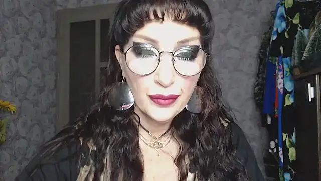 Aziza1 online show from 11.29.25