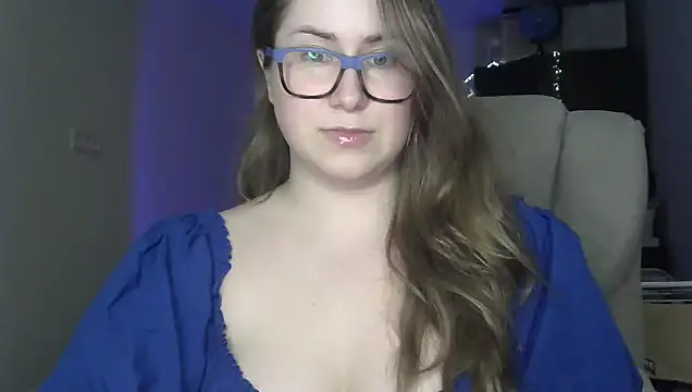 SeasonalSomeone online show from 05.18.26