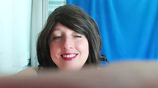 Snapshot of hotdestany chatting on 06.14.26 hotdestany online show from 06.14.26