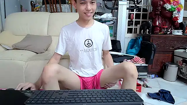 andrewooi online show from 01.04.25