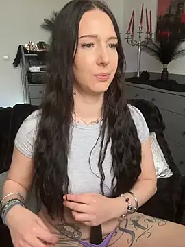 Trixie-Tainted online show from 07.06.26