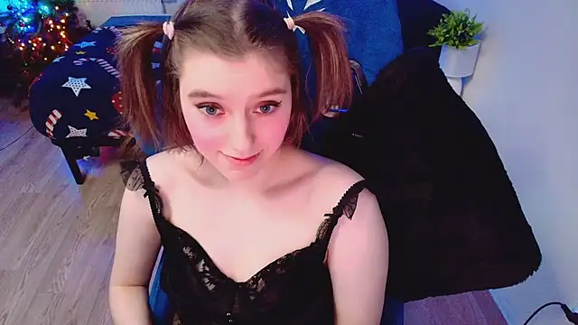 Snapshot of CranberryHot chatting on 02.07.26 CranberryHot online show from 02.07.26