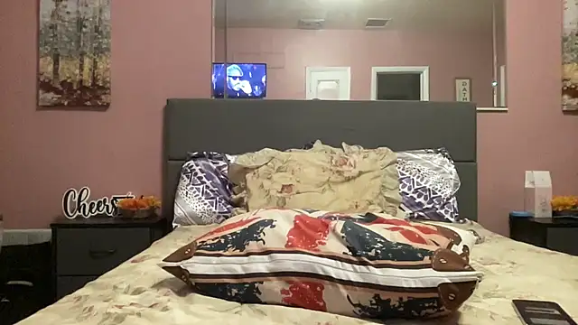 Creamesensation online show from 02.20.25