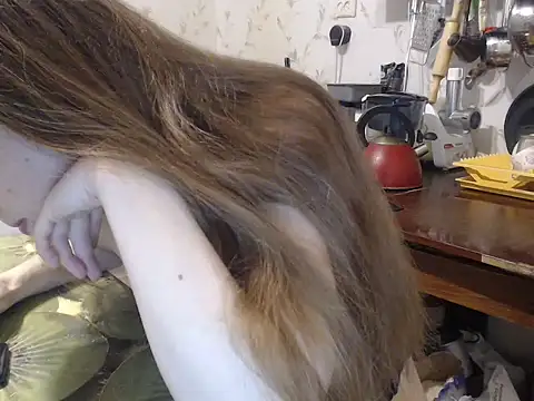 mimimi28 online show from 02.19.25