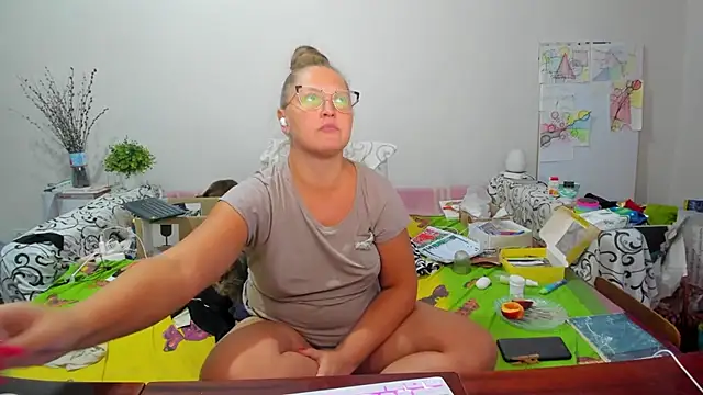 IamYourNarcotic online show from 10.06.25