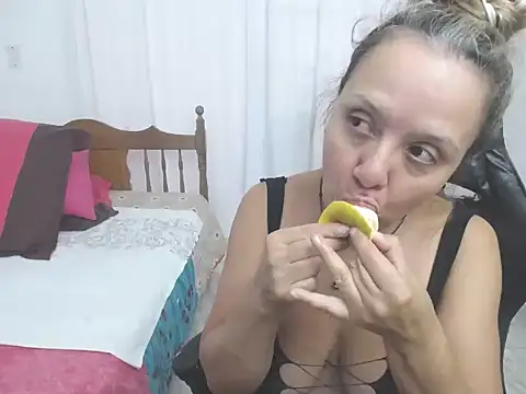 yeslluisa online show from 03.29.26