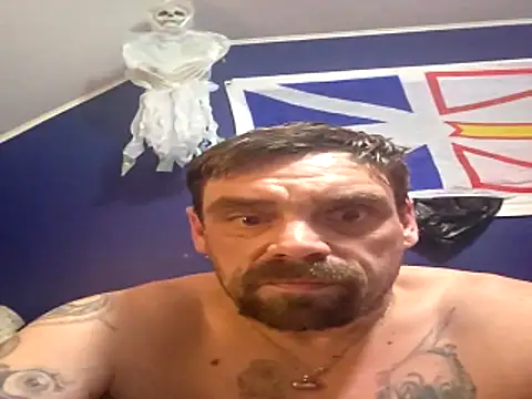 Snapshot of canadacockinme chatting on 12.17.25 canadacockinme online show from 12.17.25