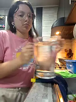 linda-schmidt online show from 12.01.24