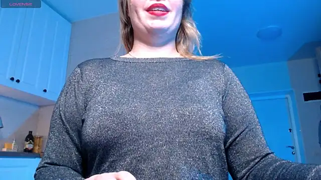 HotTiffani online show from 01.25.25