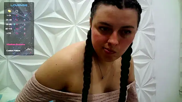 Snapshot of jerryandjessica chatting on 09.17.25 jerryandjessica online show from 09.17.25