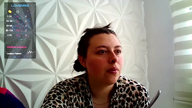 Snapshot of jerryandjessica chatting on 09.24.25 jerryandjessica online show from 09.24.25