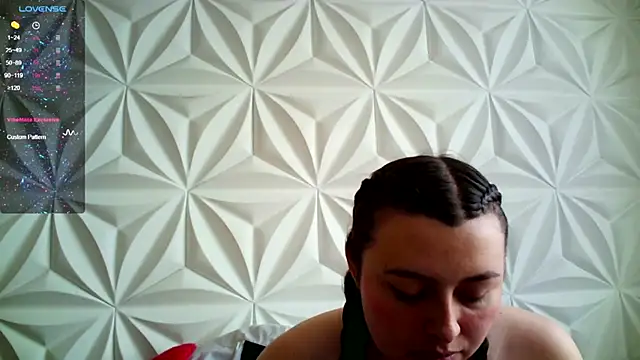 Snapshot of jerryandjessica chatting on 10.03.25 jerryandjessica online show from 10.03.25