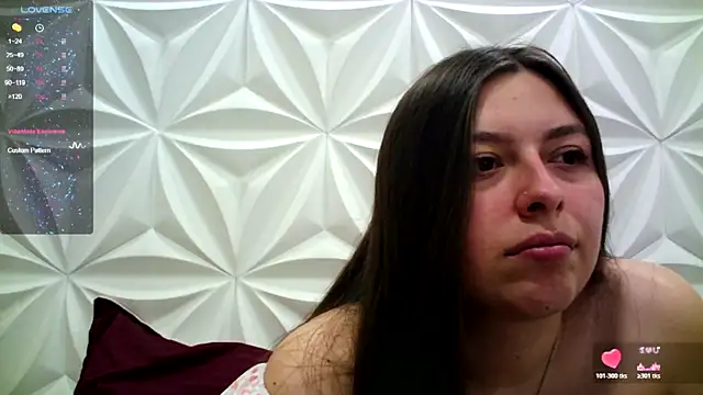 Snapshot of jerryandjessica chatting on 10.22.25 jerryandjessica online show from 10.22.25