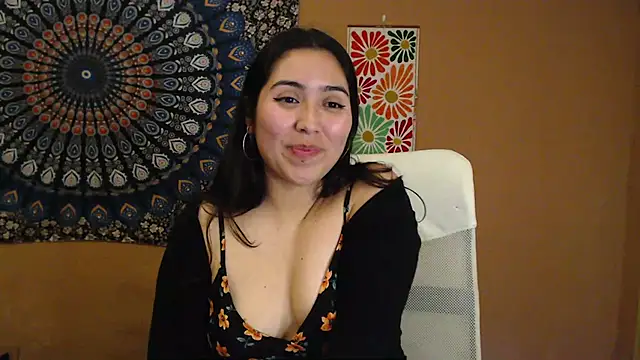 IntimateTales online show from 03.04.25