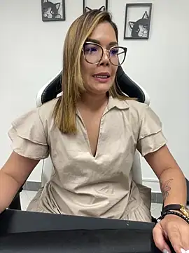 Snapshot of KellyBrooklyn_ chatting on 03.15.25 KellyBrooklyn online show from 03.15.25