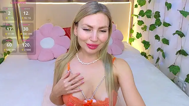 Snapshot of ste1la chatting on 03.05.25 ste1la online show from 03.05.25