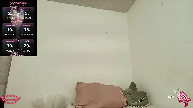 Snapshot of Anal_Milky_Momma chatting on 09.18.25 Anal Milky Momma online show from 09.18.25