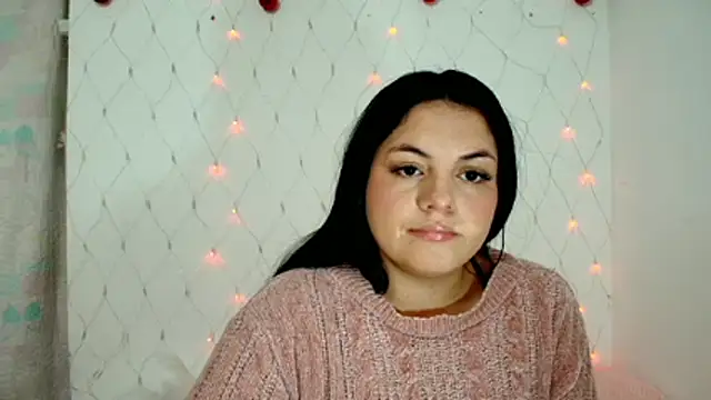 Snapshot of Anal_Milky_Momma chatting on 12.14.25 Anal Milky Momma online show from 12.14.25